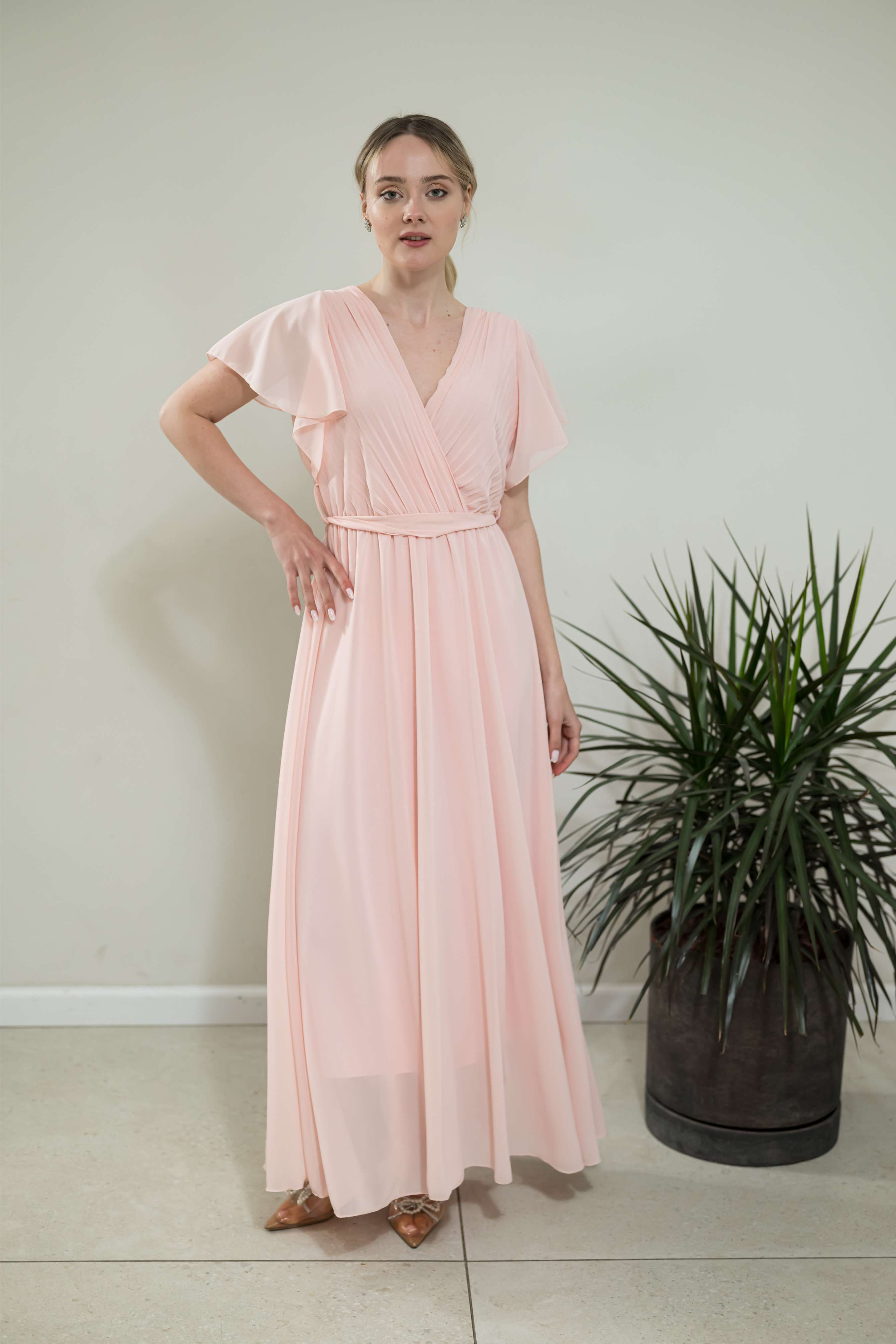 שמלת רומנטיקה